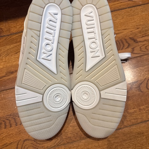 Louis Vuitton LV trainer sneakers - Picture 2 of 5